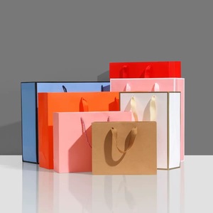 Regalo artigianale di lusso marrone bianco nero sacchetti di imballaggio di carta cosmetici abbigliamento parrucche gioielli sacchetti per la spesa di carta con il tuo logo - Product Image 2