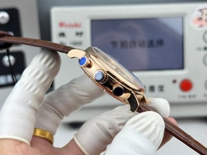 Montres mécaniques au design tendance avec fonction calendrier et bracelet en cuir marron - Product Image 5