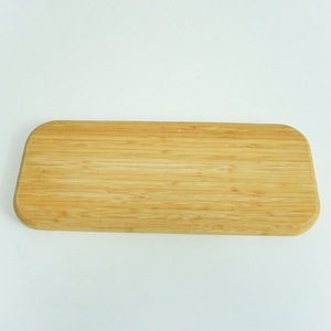 Plateau de service en bambou We Know 39x16x2 cm avec compartiment pour thé, fruits, pain - Product Image 2