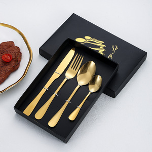 Juego de 4 piezas de cuchillo, tenedor y cuchara de acero inoxidable 1010, utensilios dorados para carne y postre, en caja de regalo. - Product Image 1