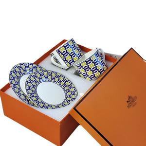 Vente en gros de tasses à thé de luxe modernes, tasses à café en céramique avec soucoupe et boîte cadeau - Product Image 5