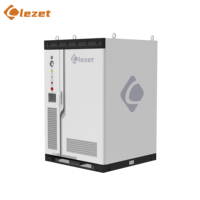 Armoire de stockage d'énergie 261 kWh 135 kW à batterie LiFePO4, solutions directes usine pour C&I, refroidissement liquide, extérieur, IP67