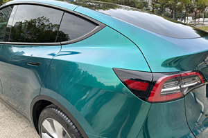 Film vinyle PET vert royal brillant pour Tesla Model 3 et Model Y, auto-cicatrisant, avec technologie Air Release, épaisseur 8,5 mil, film de protection pour véhicule, film de changement de couleur - Product Image 6