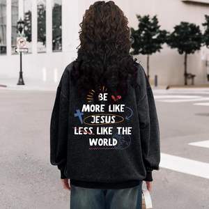 Sudadera Religiosa Personalizada para Mujer, Sudadera con Capucha de Cuello Redondo con Lavado Ácido Vintage y Gráfico de Jesús, Sudadera Cristiana para Invierno - Product Image 3