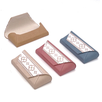 Étui à lunettes portable en cuir PU pliable rectangulaire personnalisable avec broderie et impression, pour la vente en gros