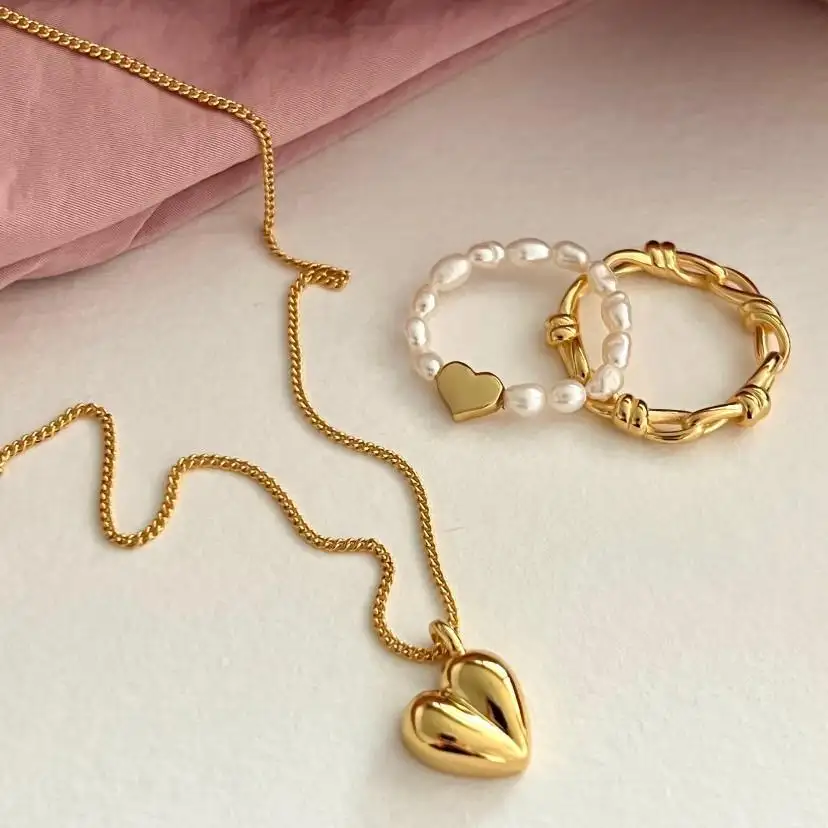 Nouveau collier à pendentif en forme de coeur d'amour solide plaqué or 18 carats en argent sterling 925 personnalisé à la mode pour les femmes