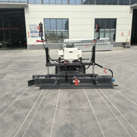 Niveleuse laser robuste avec électronique et systèmes de contrôle résistants aux intempéries