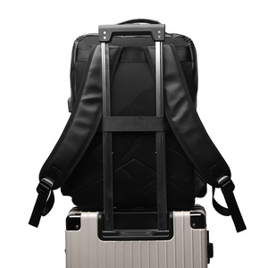 Mochila de Piel Sintética PU Estilo Retro Británico, con Carga USB, Gran Capacidad, Hebilla de Cinturón, para Viajes - Product Image 3