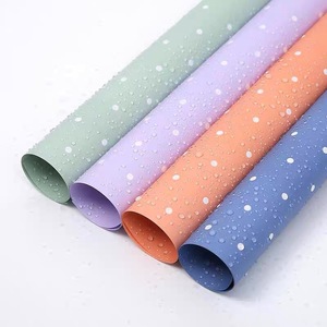 Carta da Regalo Impermeabile con Motivo a Pois Colorati per Bouquet Floreali e Decorazione di Scatole Regalo Natalizie - Product Image 2