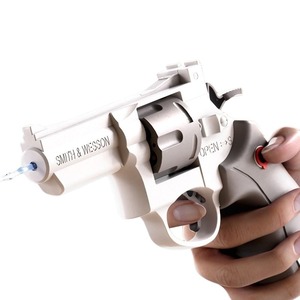 Pistola ad Acqua Revolver Giocattolo per Bambini Giochi Estivi da Spiaggia Pistola Automatica a Spruzzo d'Acqua in Plastica - Product Image 1
