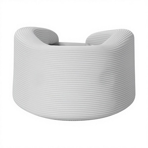 Collier cervical Wellday : Soutien et fixation pour éviter le recul du cou, et la coiffe cervicale est respirante. - Product Image 2