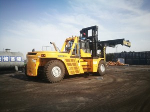 SANYI <span class=keywords><strong>13t</strong></span> Carretilla elevadora contrapesada SCP130A1 Carretilla elevadora diésel - Product Image 2