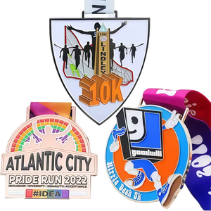 Médaille de récompense en alliage de zinc de haute qualité avec relief 3D personnalisé pour les compétitions sportives, les marathons et les championnats - Product Image 2