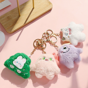 Colgante decorativo para bolso de mujer con muñeco de peluche de monstruo pequeño de dibujos animados, impreso en tipografí<span class=keywords><strong>a</strong></span>, con sonido al apretar, al por mayor - Product Image 4