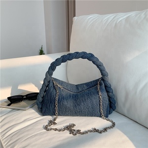 Bolsos de Hombro de Mezclilla de Nuevo Diseño, Bolso Cruzado de Lujo con Cadena de Metal, Bolso de Mano de Moda con Asa Pura para Mujer, Bolso de Mezclilla Personalizado - Product Image 1
