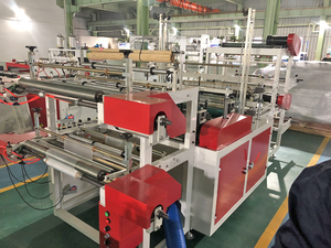 Máquina para Fabricar Bolsas de Plástico Transparentes de LDPE para Lavandería y Tintorería en Rollo - Product Image 3