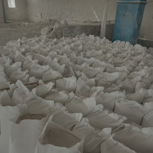 Poudre de chaux hydratée de haute pureté 94% pour l'ajustement avancé du pH en agriculture Chaux calcinée Ca(OH)2 92% jusqu'à 96% Direct usine - Product Image 1