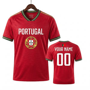 Fabrication de vêtements OEM, maillot de football personnalisé en tricot rouge, 160 g/m², polyester, manches courtes, imprimé, sur mesure, articles originaux de qualité supérieure - Product Image 1