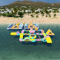 Plateforme Flottante Gonflable de Luxe avec Cabane et Système de Piscine, Solution de Repos et d'Ombre pour Plage et Resort