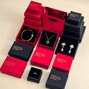 Boîte cadeau en papier écologique recyclable, petit MOQ, étui à bijoux minimaliste en carton avec éponge pour boucles d'oreilles et bracelets - Product Image 1