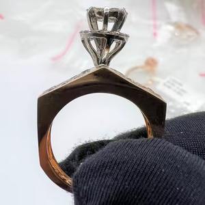 แหวนหมั้นเพชรหรู 14K 18K ทองคำแท้ ทรงบริลเลียนต์ คัต เพชรขาว สี G รับรองโดย VDS เครื่องประดับเจ้าสาว - Product Image 3