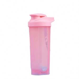 Gobelets à secouer portables personnalisés colorés de 500/700 ml, bouteille à secouer pour les shakes protéinés et les bouteilles d'eau de sport - Product Image 1