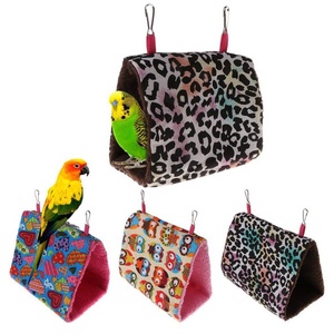Parrot Little Sun clásico ecológico cálido grueso triángulo hamaca Nido de Pájaro tamaño S juguete de movimiento interactivo para mascotas - Product Image 1