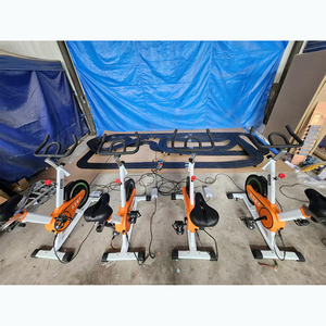 Compétition de course cycliste pour quatre personnes, événement de jeux interactifs avec véhicules de grande taille, jeux de salon professionnel 123, jeux promotionnels, jeu d'amusement - Product Image 1