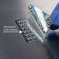 Étiquettes de sécurité holographiques argentées en vinyle, garanties anti-effraction, autocollants transparents avec numéro de série, logo personnalisé au laser