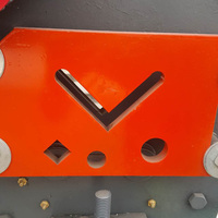 Machine industrielle multifonction pour le travail du fer : poinçonnage, cisaillement, encocheage, pliage pour la transformation des tôles d'acier, des profilés en acier et des canaux.