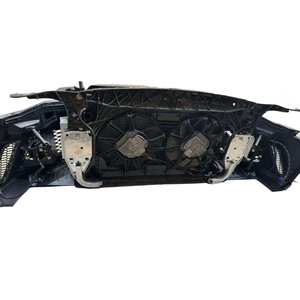 Le kit de carrosserie de remplacement en plastique ABS de haute qualité pour <span class=keywords><strong>Audi</strong></span> <span class=keywords><strong>RS6</strong></span> comprend un pare-chocs avant de style RS avec une installation facile au chrome - Product Image 6