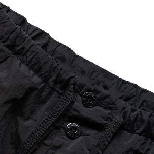 กางเกงขาสั้นออกกำลังกายขาสั้นผ้าโพลีเอสเตอร์ปรับแต่งได้เอวยางยืดระบายอากาศได้ดีสีพื้นกางเกงสำหรับใส่ไปยิม - Product Image 2