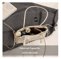 Sac à main rectangulaire en PU souple multicolore pour femme avec ruban décoratif latéral et longue bandoulière – Idéal pour le quotidien et les rendez-vous
