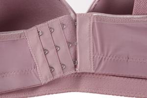 บราไร้โครงเสริมฟองน้ำแบบดันทรง ระบายอากาศได้ดี ไซส์พลัส สายปรับได้ คัพเต็มคัพ คุณภาพสูง ชุดชั้นในผู้หญิง ดีไซน์ใหม่ - Product Image 5