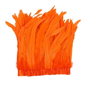 <span class=keywords><strong>2</strong></span> <span class=keywords><strong>metros</strong></span> teñido colorido Gallo cola pluma ajuste pollo pluma cinta DIY manualidades adornos costura carnaval Decoración - Product Image 6