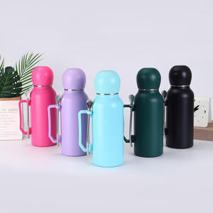 Nouveau design moderne 304 tasse de football en acier inoxydable grande capacité Portable 800ml thermos sous vide avec cuillère en gros - Product Image 1