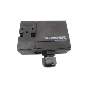 SCHMERSAL AZM170-11ZRKA 24VAC/DC Utilisé - Product Image 1