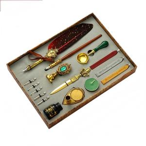 Juego <span class=keywords><strong>de</strong></span> plumas <span class=keywords><strong>de</strong></span> plumas <span class=keywords><strong>de</strong></span> aves con kit <span class=keywords><strong>de</strong></span> sellos <span class=keywords><strong>de</strong></span> cera, estilo retro europeo, regalo <span class=keywords><strong>de</strong></span> caligrafí<span class=keywords><strong>a</strong></span> <span class=keywords><strong>de</strong></span> lujo para entusiastas del arte - Product Image 5