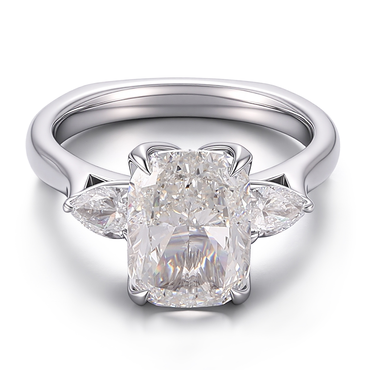 Anillo de oro macizo de 18 quilates con diamante de laboratorio