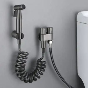 Pulverizador de bidé de mano <span class=keywords><strong>para</strong></span> rociador de inodoro Control de presión de agua ajustable con <span class=keywords><strong>manguera</strong></span> de resorte retráctil de bidé <span class=keywords><strong>para</strong></span> lavado femenino - Product Image 1