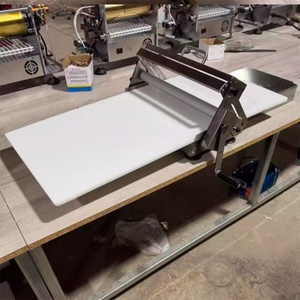 Laminadora Manual de Masa a Precio de Fábrica, Máquina de Rodillos para Pizza de Sobremesa, Ideal para Panaderos Caseros y Vendedores de Comida Callejera - Product Image 3