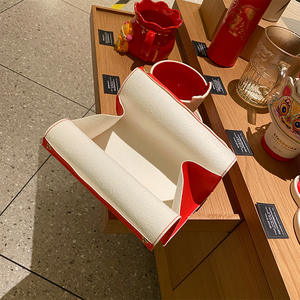 กล่องกระดาษทิชชูหนังลายเสือมงคลปีเสือสีแดงตกแต่งโต๊ะทำงานลายการ์ตูนเสือสำหรับใช้ในบ้านสำนักงานในรถยนต์ - Product Image 3