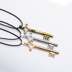Anime attacco al titano in metallo collana pendente per uomo alla moda lega e catena di corda in pelle per fidanzamento - Product Image 2