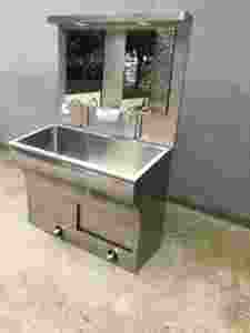 Lavabo Operatorio di Alta Qualità MT Hospital in Acciaio Inox 304, Lavandino Chirurgico per Sala Operatoria - Product Image 4