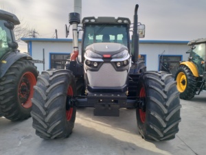 200hp 220hp 240hp 260hp 280hp 2022 chine TL2804 280Hp <span class=keywords><strong>tracteur</strong></span> 280Hp 300Hp <span class=keywords><strong>tracteur</strong></span> chargeur <span class=keywords><strong>tracteur</strong></span> - Product Image 2