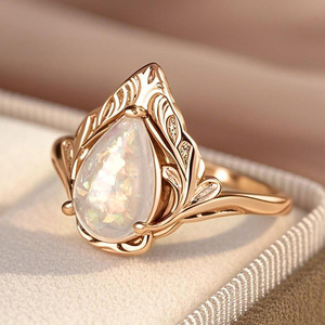 Anello con Goccia d'Acqua Texturizzata, Elegante Gioiello da Dito per Donna, Uso Quotidiano - Product Image 3