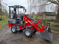 Mini Caricatore a Ruote Good Farm Helper Wolf Mini750 con Diversi Accessori