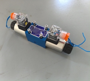 Van định hướng điện từ 4we6h61b/cg24n9z5l 4we6h61b/CW220-50N9Z5L van định hướng thủy lực - Product Image 1