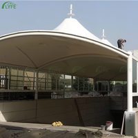 Structure de protection solaire en membrane tendue Lyfe Custom Modern Park pour zone de loisirs extérieure, tissu PVDF hautement résistant aux déchirures.