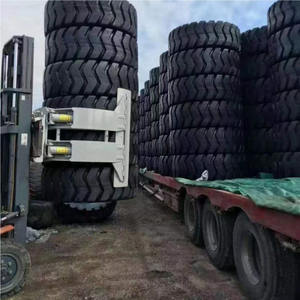 Accesorios para montacargas de acero inoxidable Abrazadera para neumáticos de nueva condición en tipo giratorio - Product Image 4